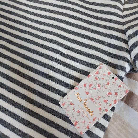 Free people - Picture 2 of 2